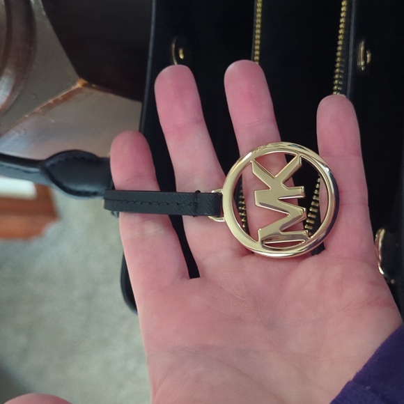 Michael Kors satchel - Picture 9 of 15